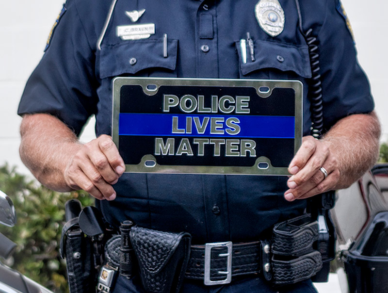 police lives matter - plate sold on net